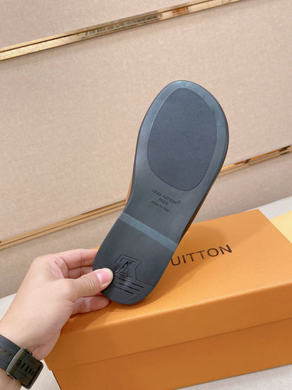 Louis Vuitton Slippers