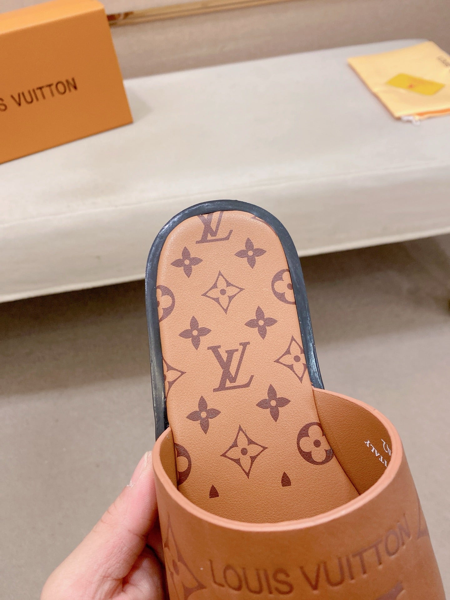 Chanclas Louis Vuitton