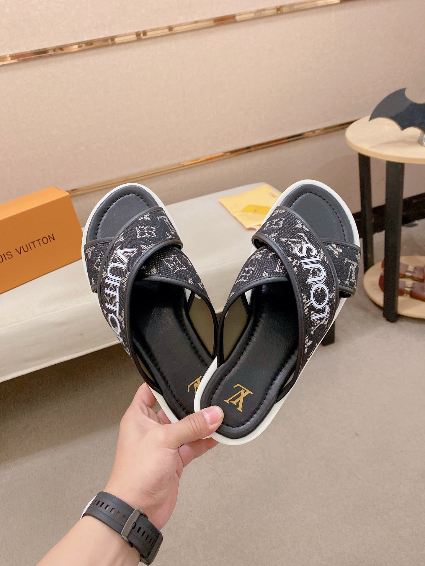 Chanclas Louis Vuitton