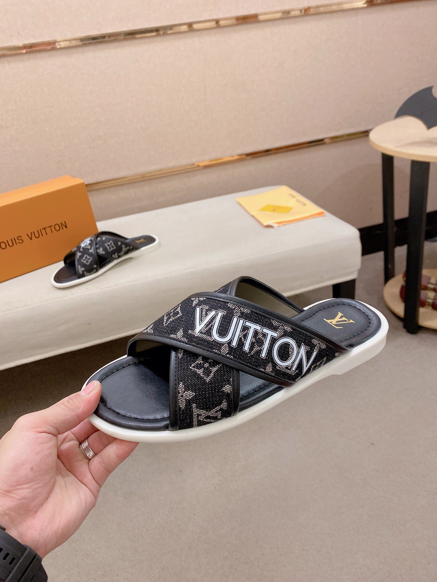 Chanclas Louis Vuitton