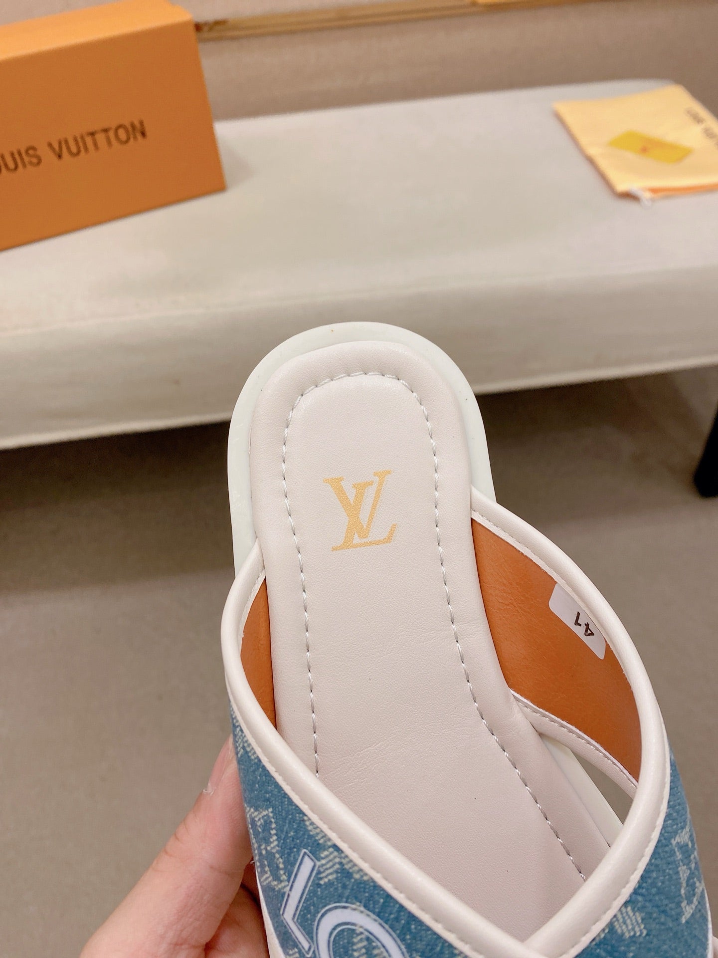 Louis Vuitton Chinelos