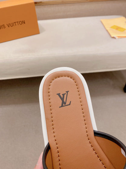 Louis Vuitton Chinelos