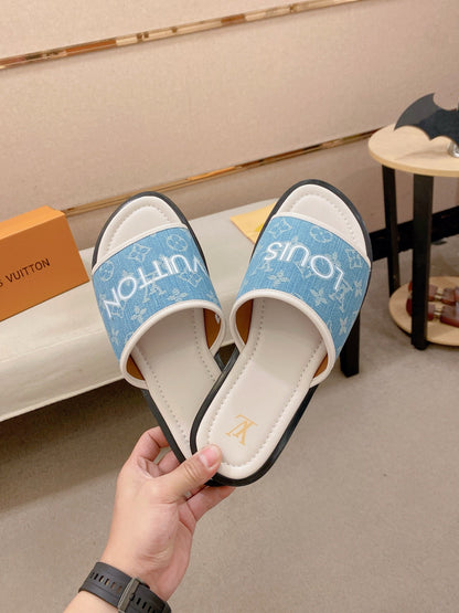 Louis Vuitton Slippers