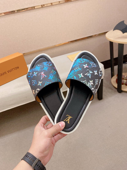 Louis Vuitton Slippers