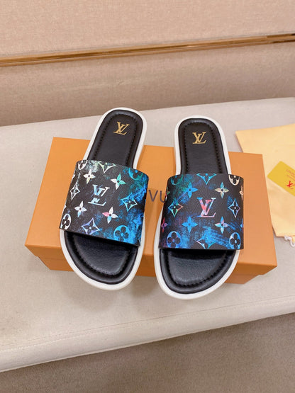 Louis Vuitton Slippers