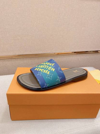 Louis Vuitton Slippers