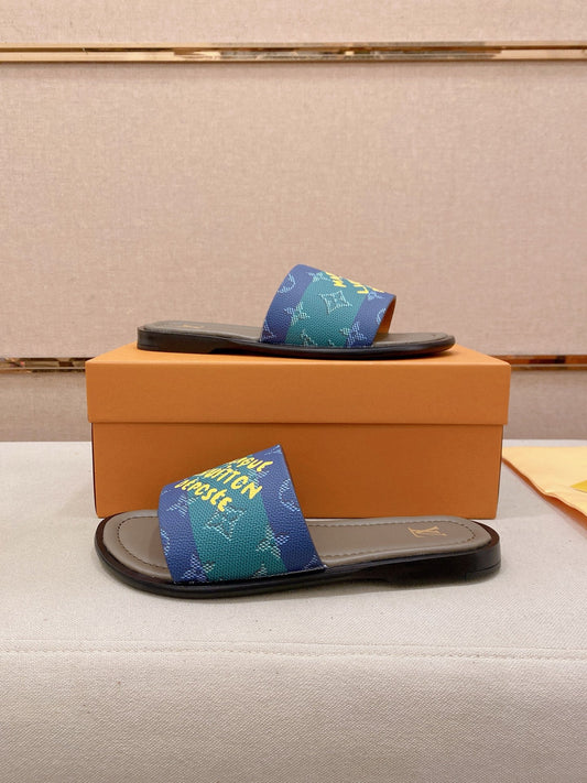Louis Vuitton Slippers