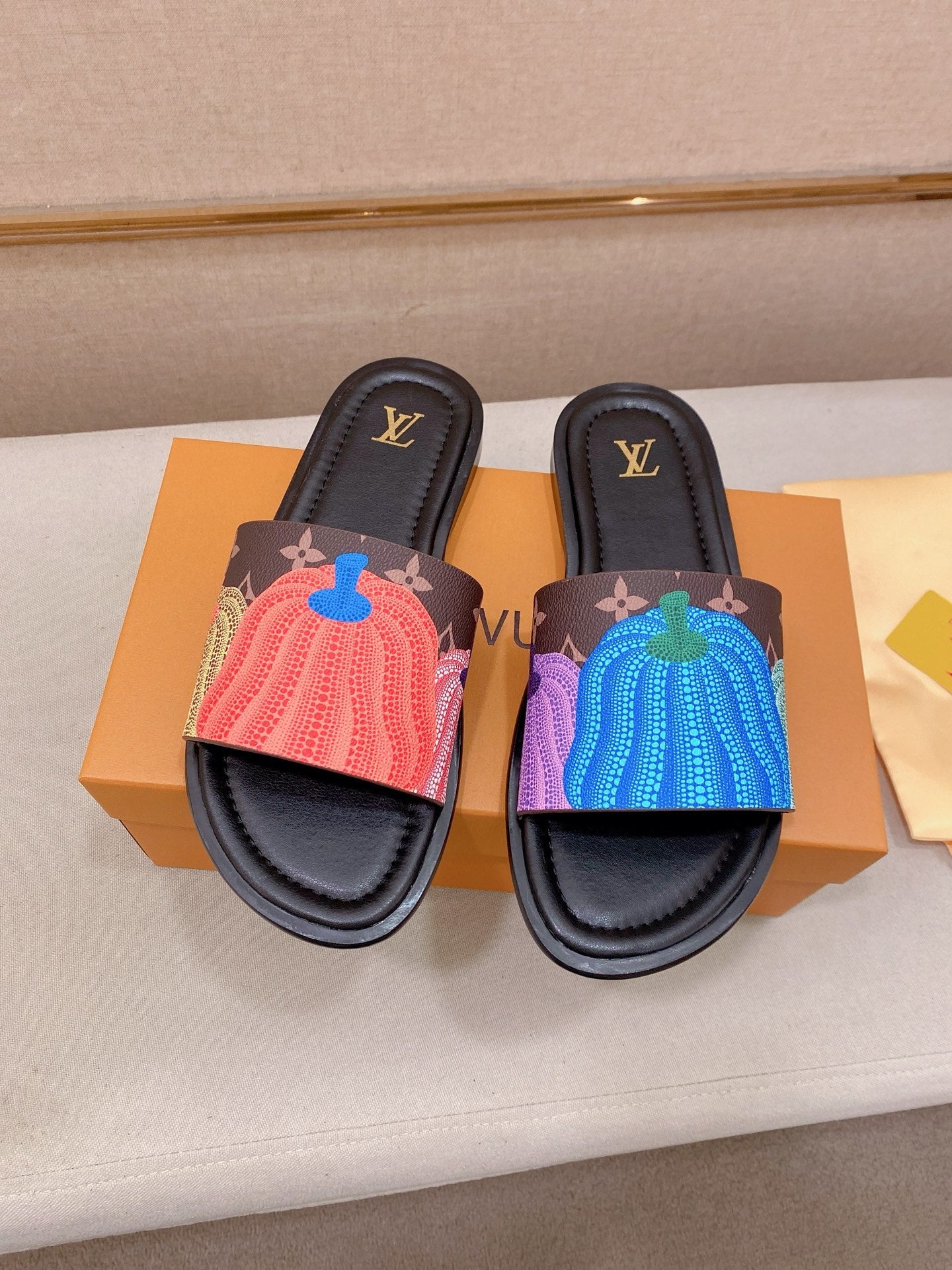 Chinelo Louis Vuitton