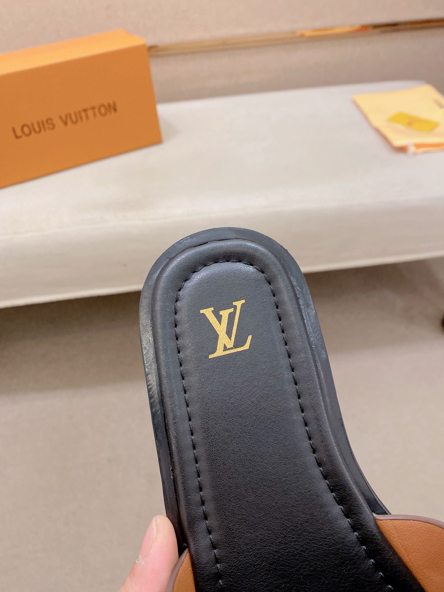 Chinelo Louis Vuitton