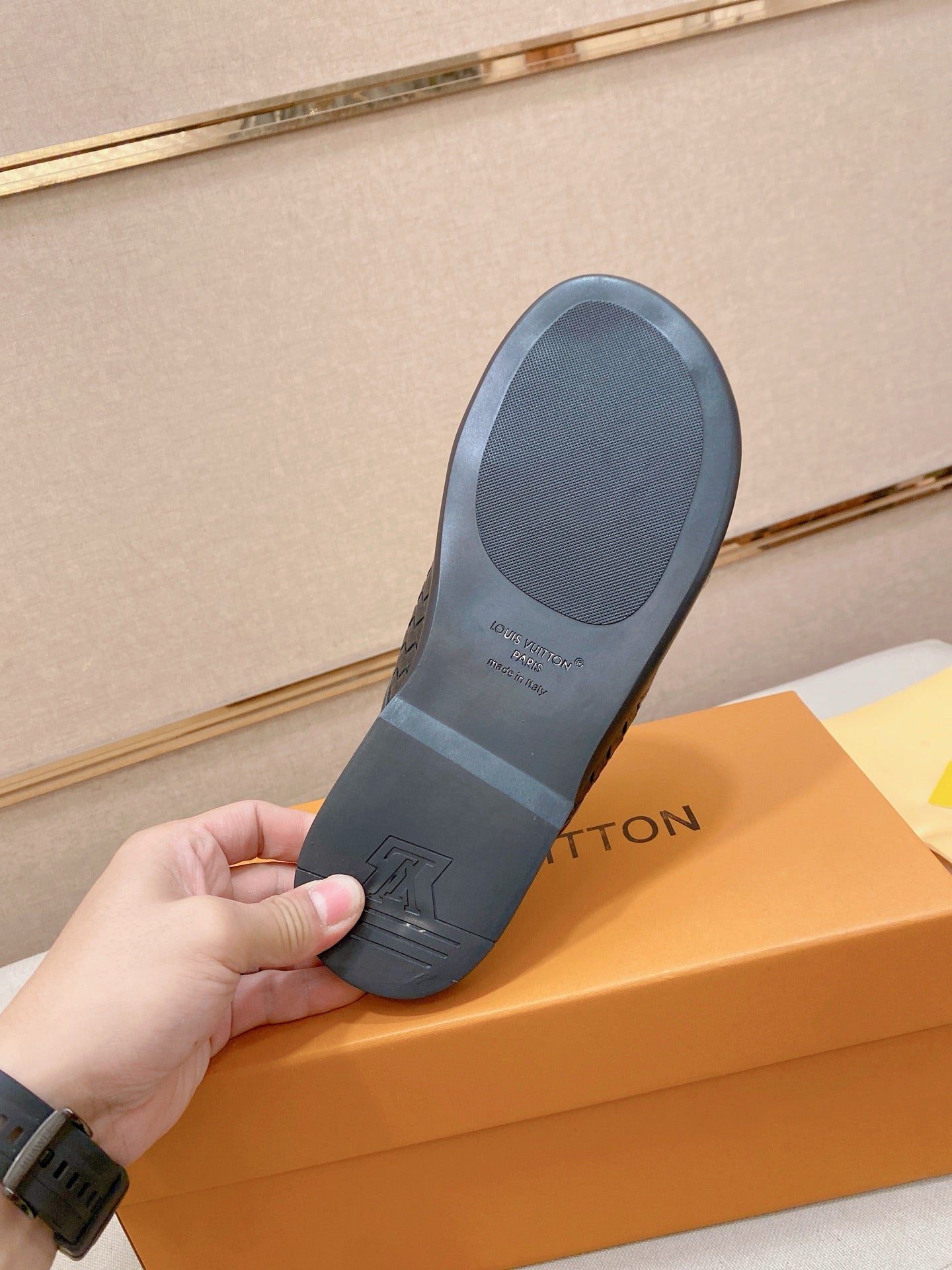 Chinelo Louis Vuitton