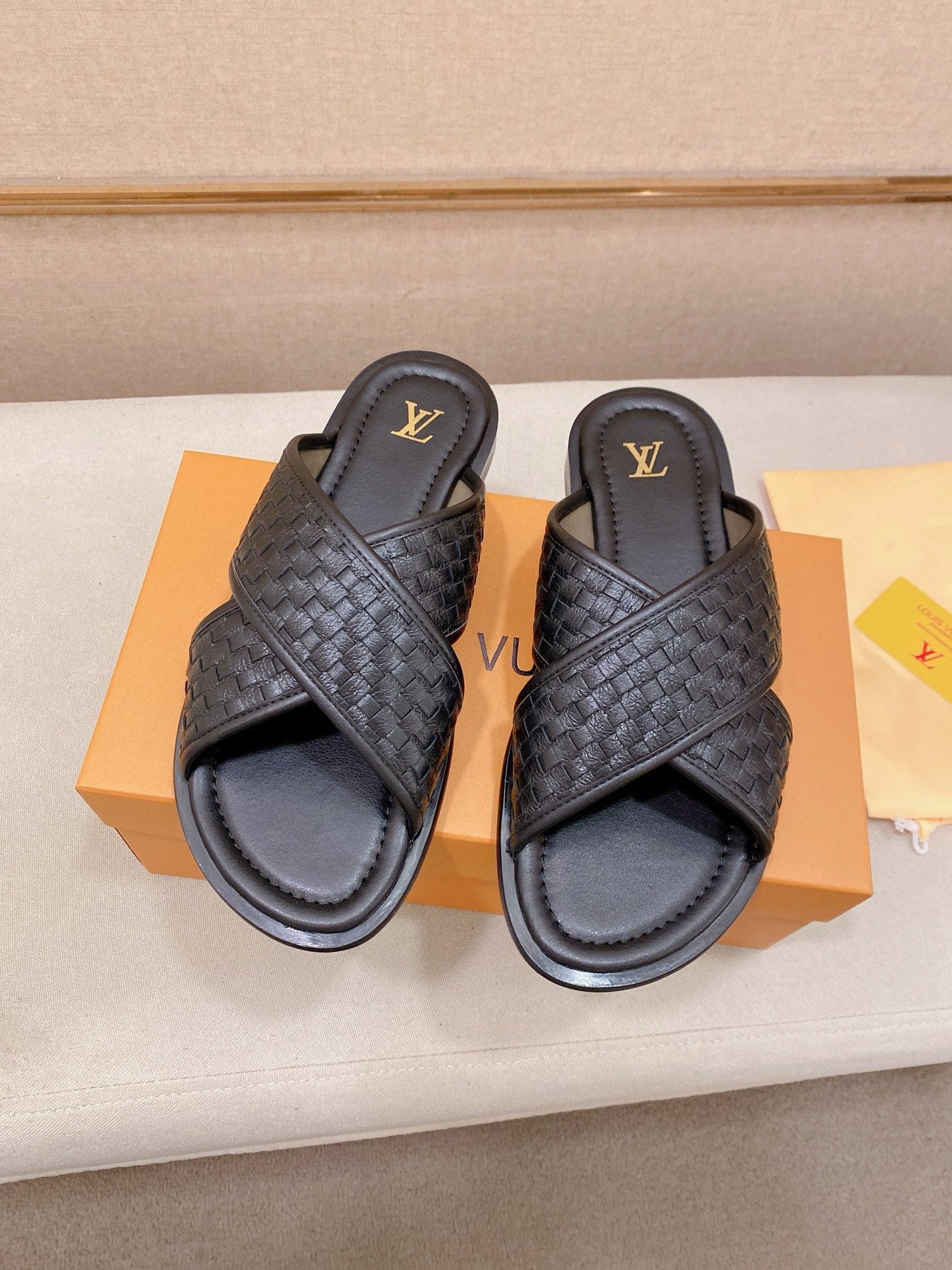 Chinelo Louis Vuitton