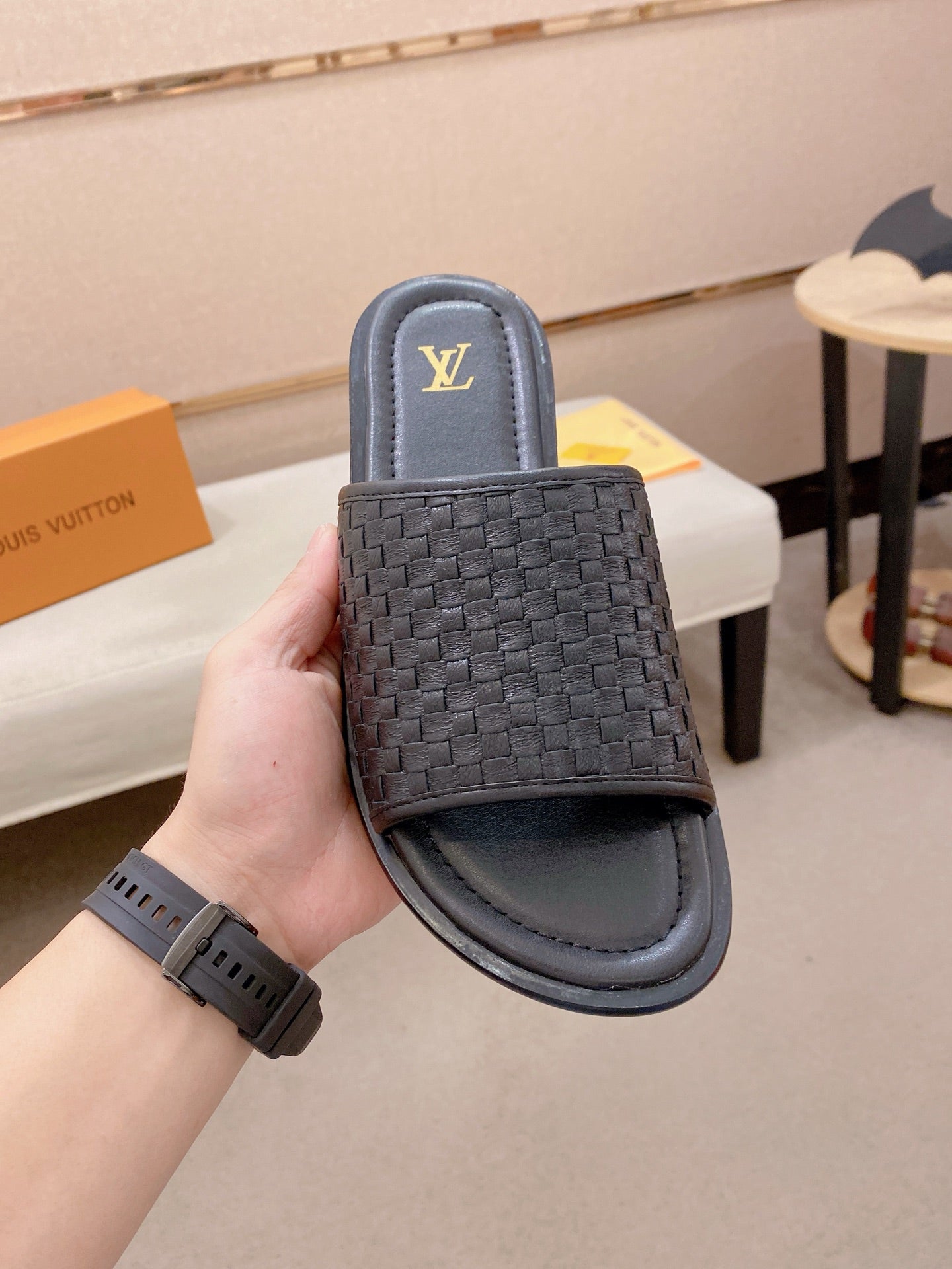 Chancla Louis Vuitton